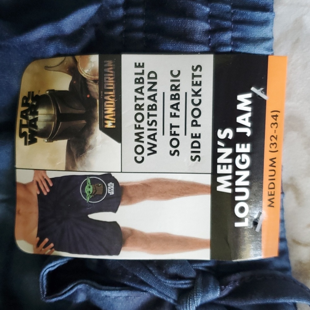 Mandalorian M 32-34 Baby Yoda M Lounge Sleep Shorts New - Picture 5 of 6